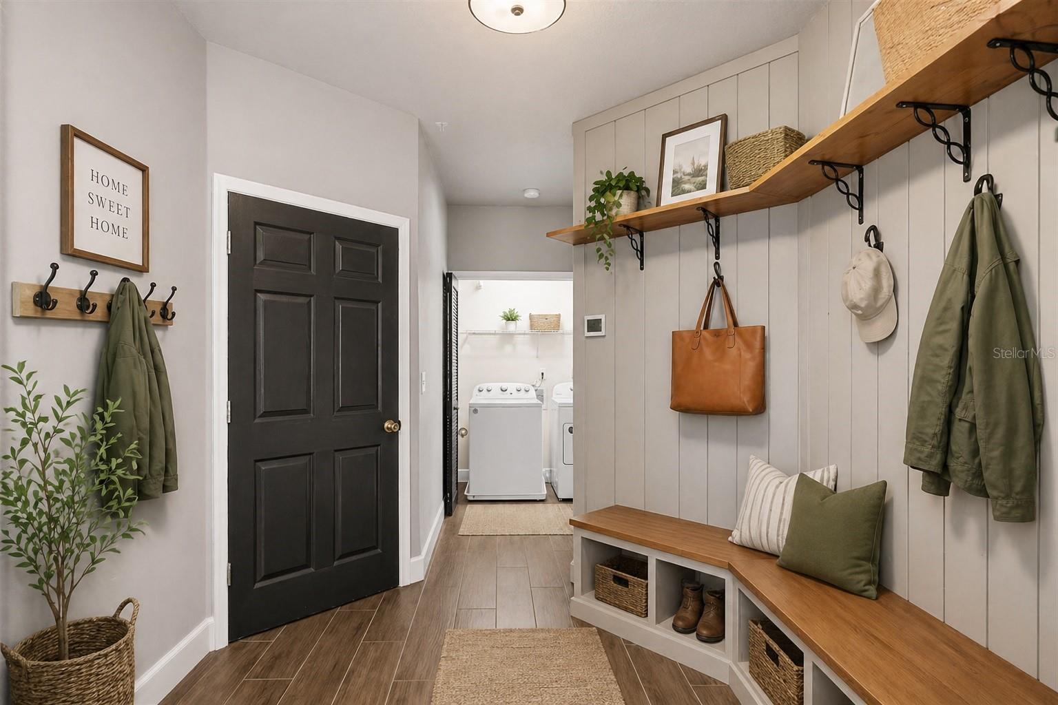 VILLAS LAKE DESTINY - Residential
