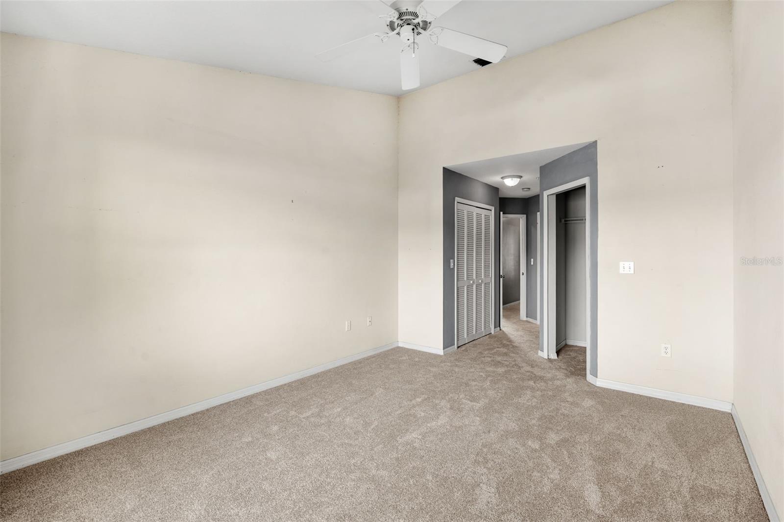 VILLAS LAKE DESTINY - Residential