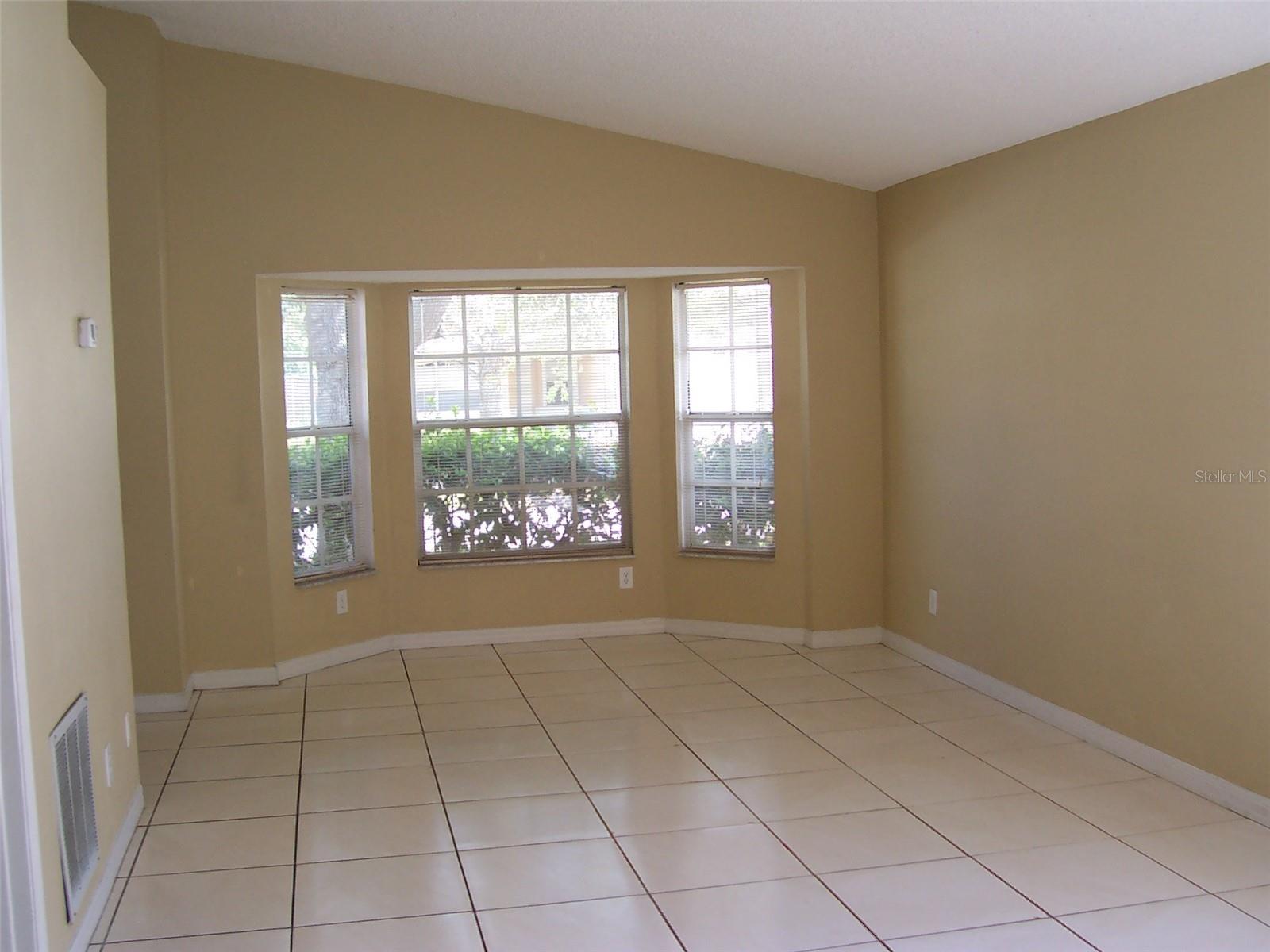 WINDING CREEK UNIT 3 - Residential Lease