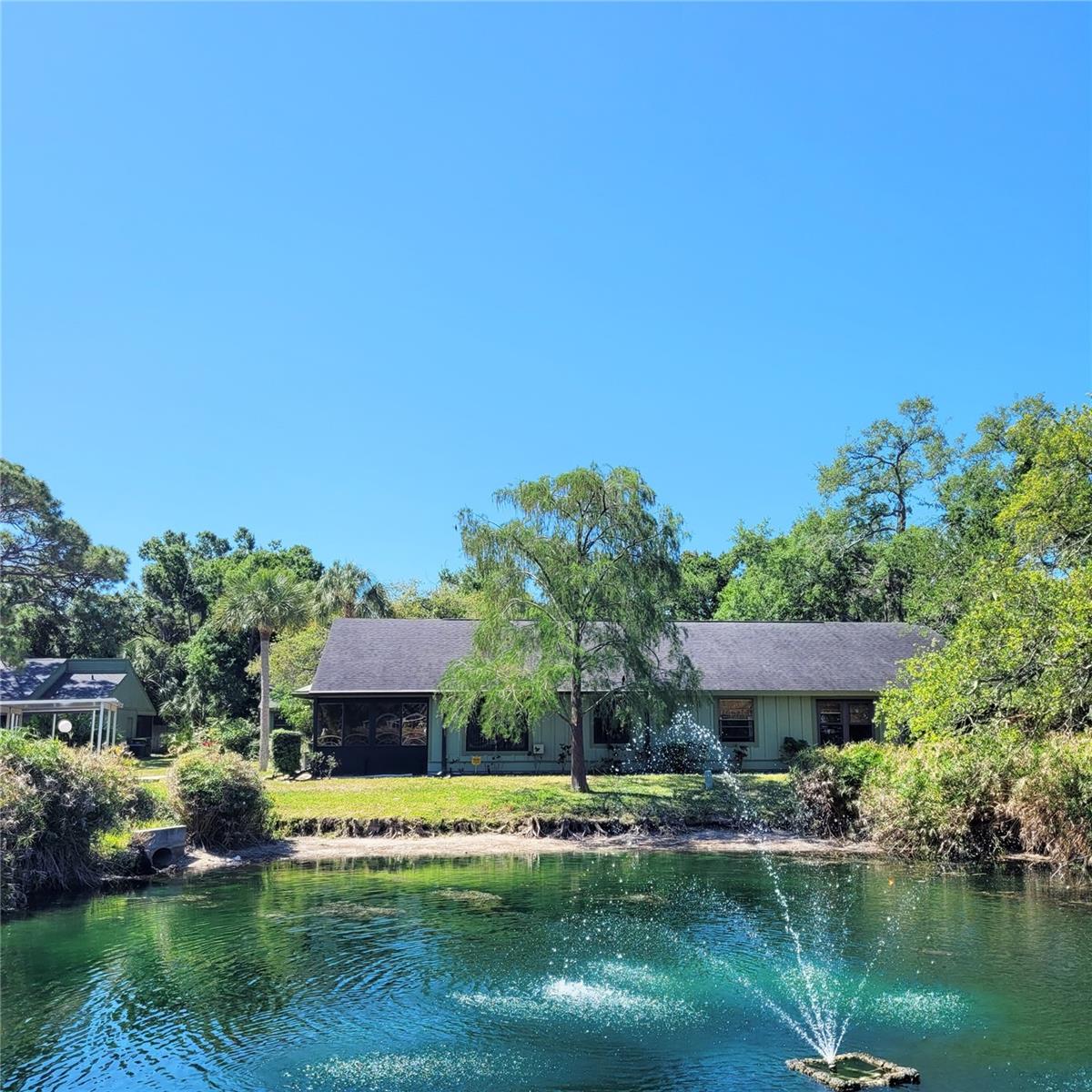 BARRINGTON WOODS - Residential