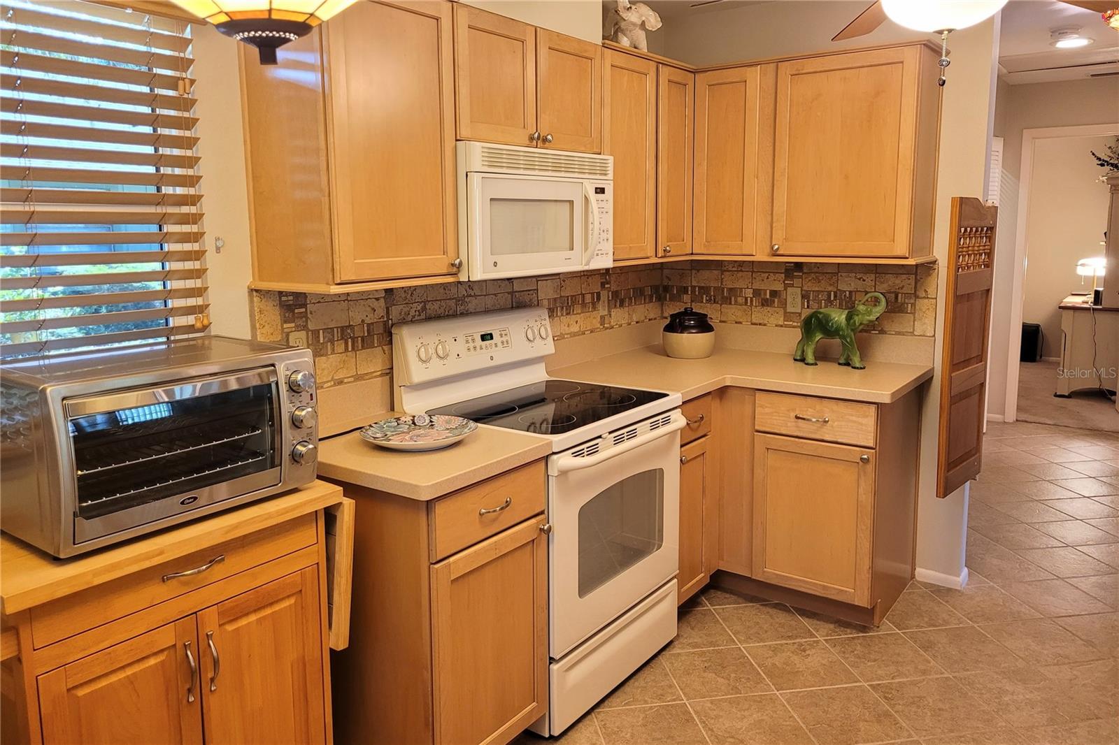 BARRINGTON WOODS - Residential