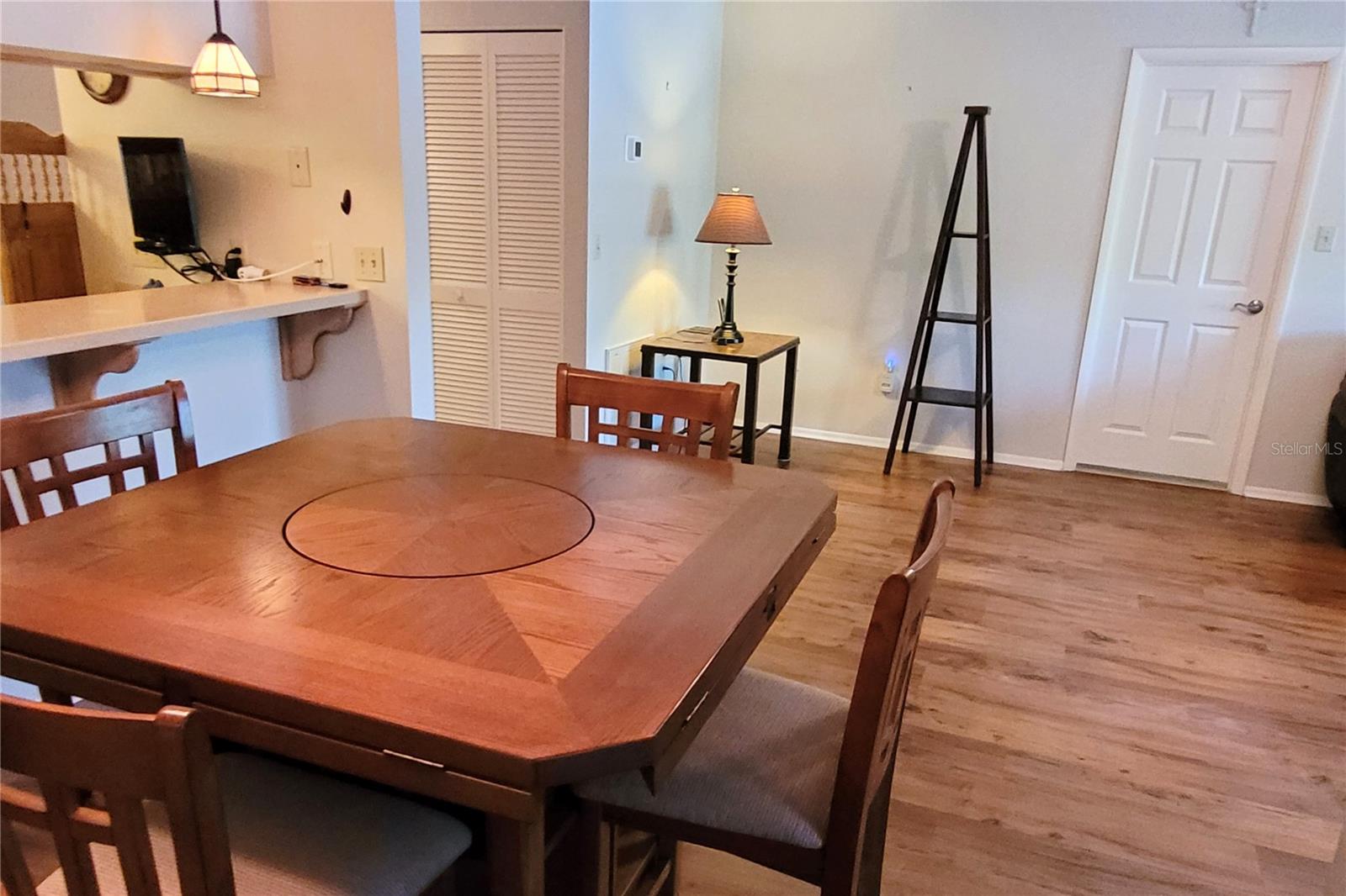 BARRINGTON WOODS - Residential