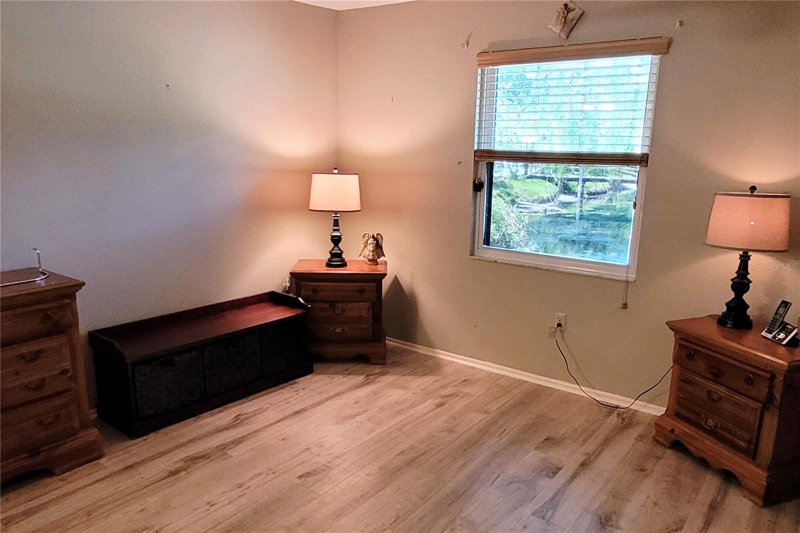 BARRINGTON WOODS - Residential