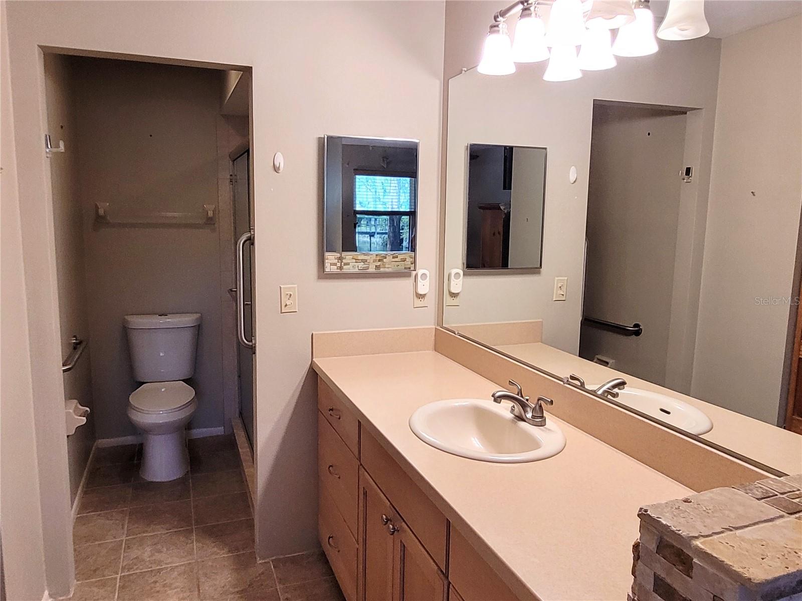 BARRINGTON WOODS - Residential