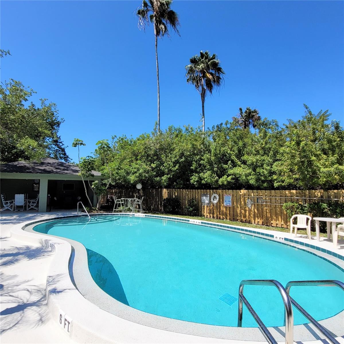 BARRINGTON WOODS - Residential