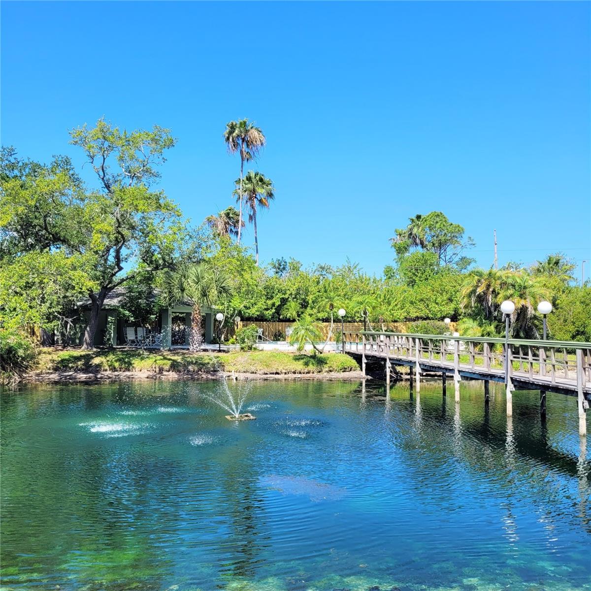 BARRINGTON WOODS - Residential