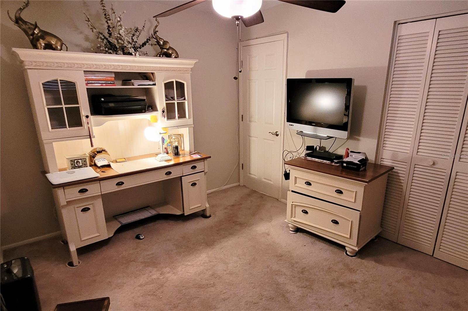 BARRINGTON WOODS - Residential