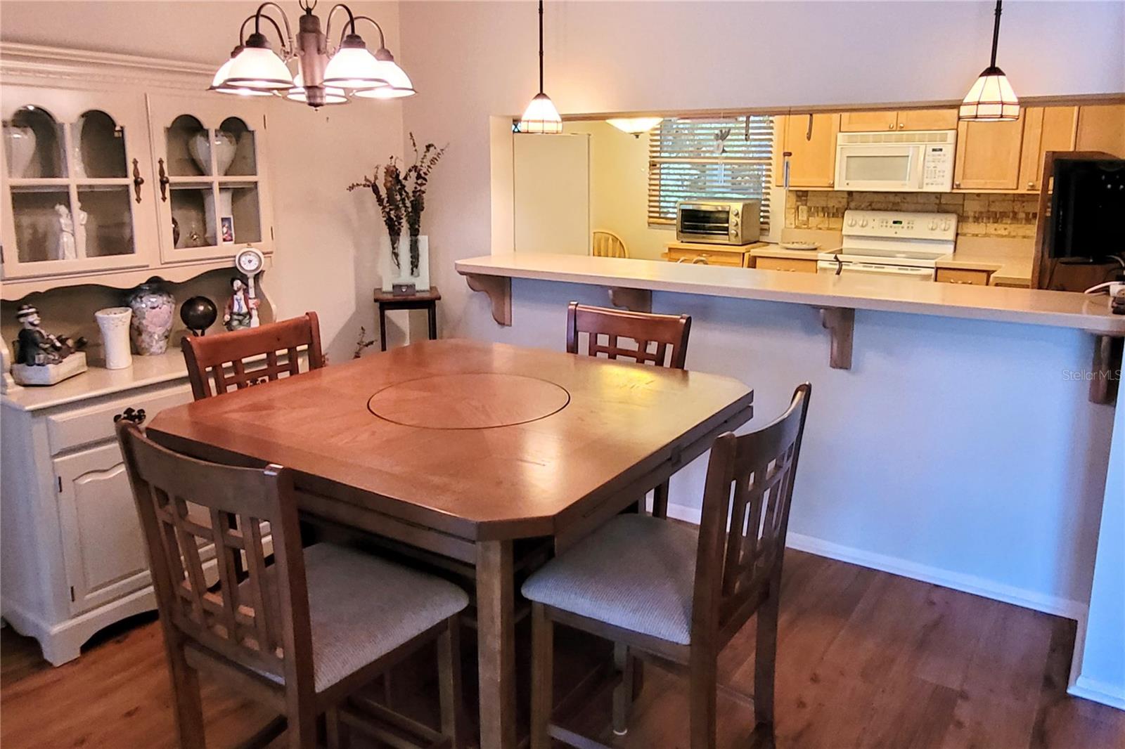 BARRINGTON WOODS - Residential