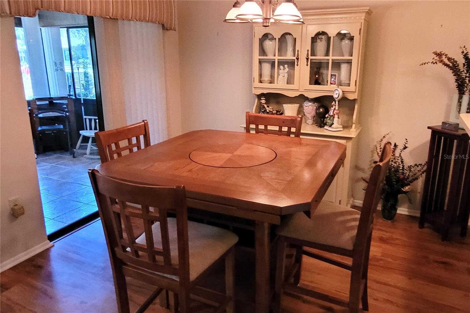 BARRINGTON WOODS - Residential