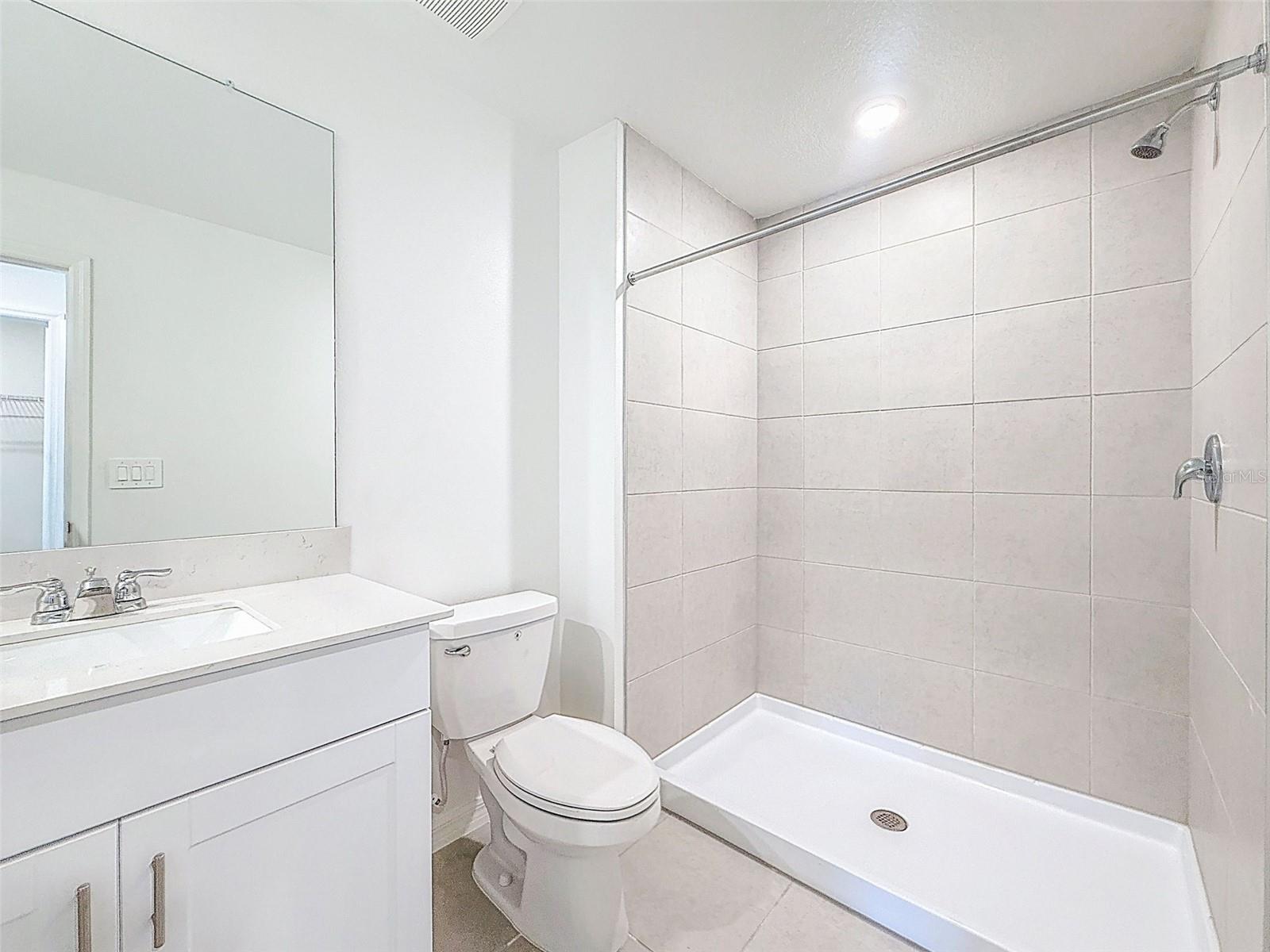 SOUTH SHORE POINTE - Residential Lease