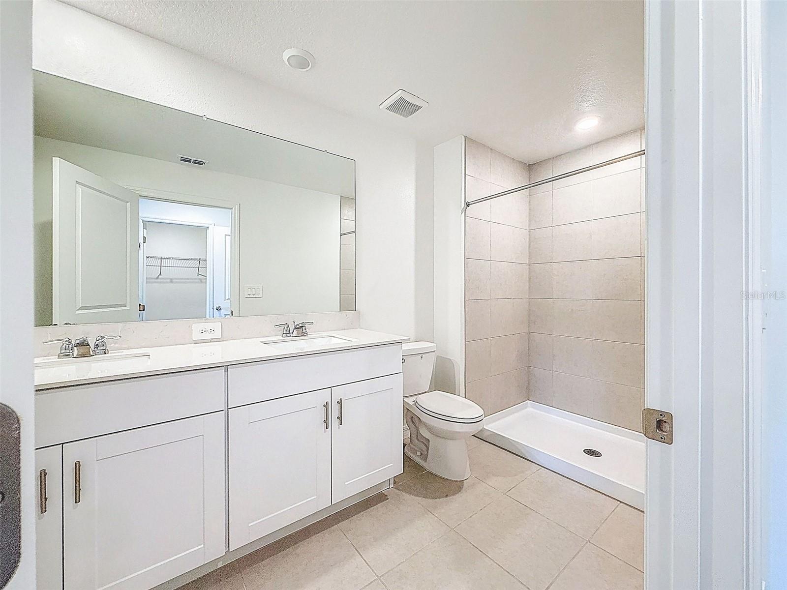 SOUTH SHORE POINTE - Residential Lease