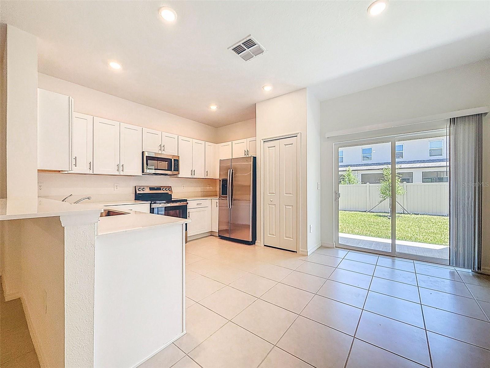 SOUTH SHORE POINTE - Residential Lease