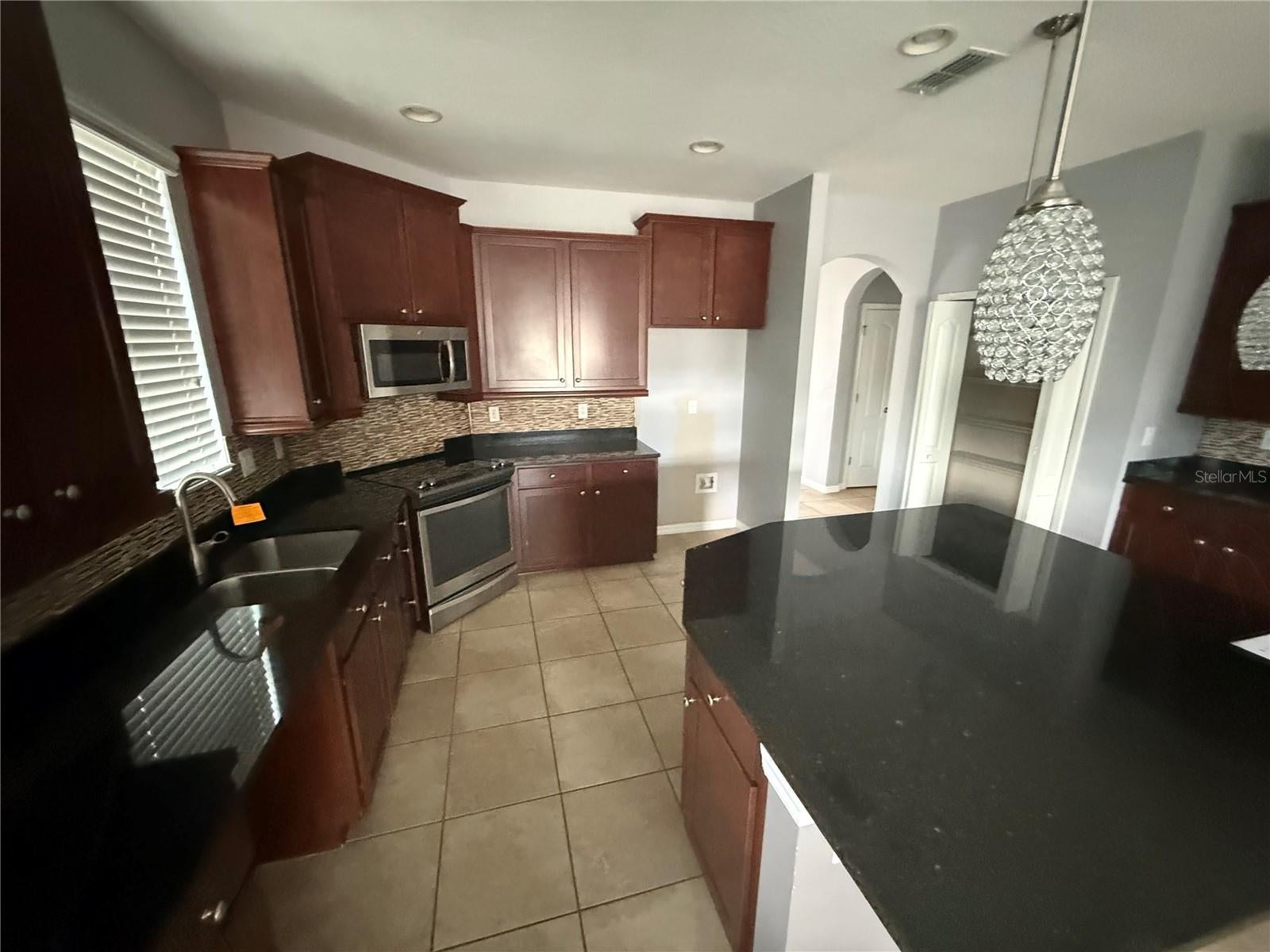 1890 ALTAVISTA CIRCLE