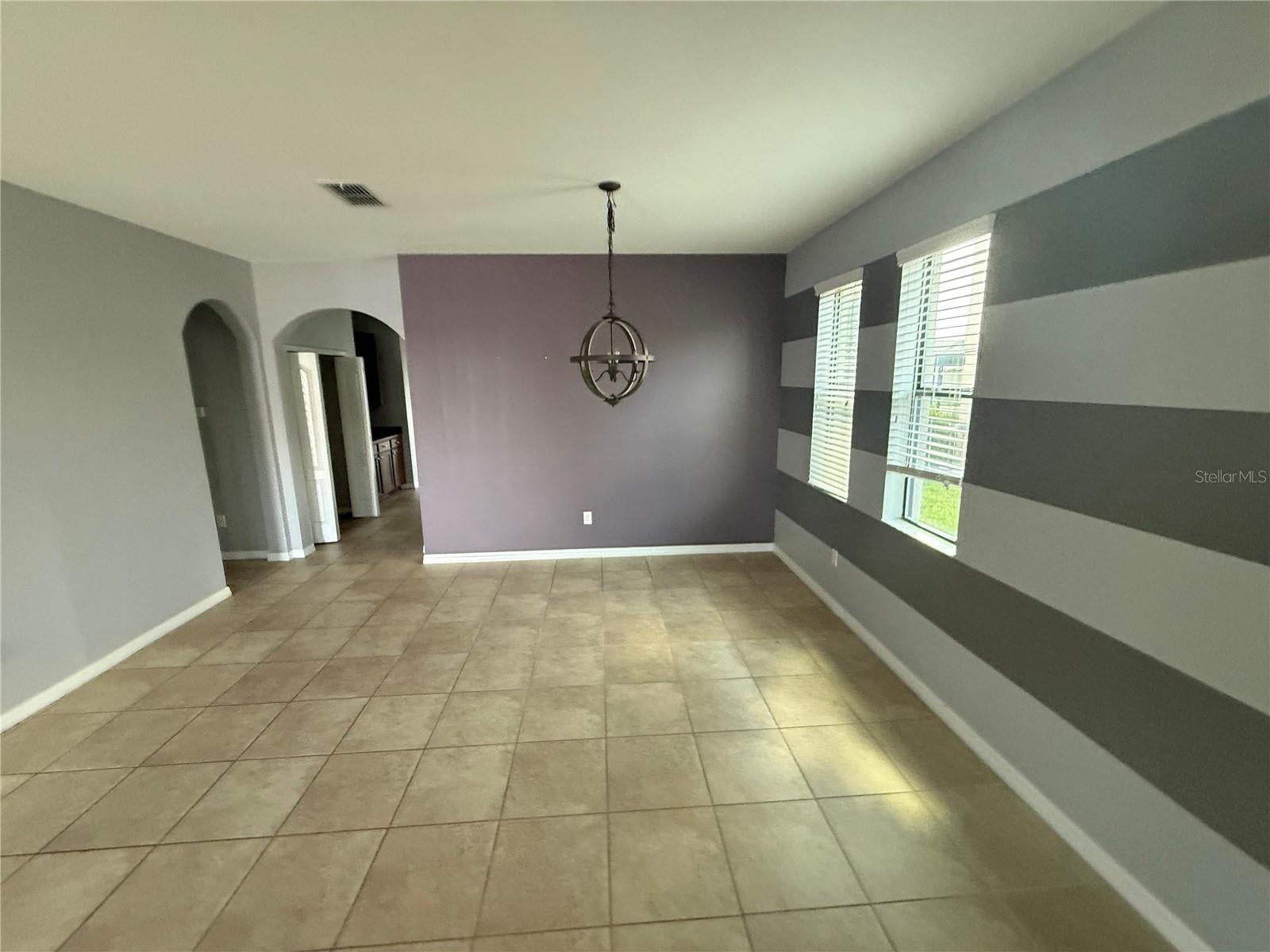 1890 ALTAVISTA CIRCLE