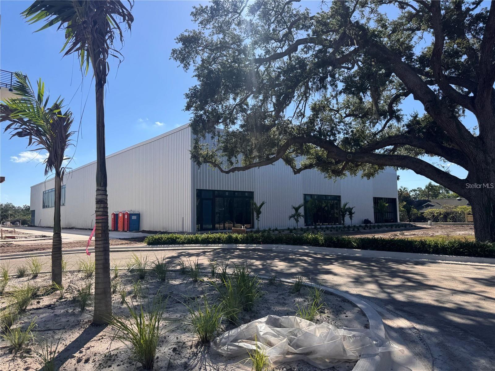 2170 ROBINHOOD STREET A1-302, SARASOTA, FL, 34231 2 2170 ROBINHOOD STREET A1-302