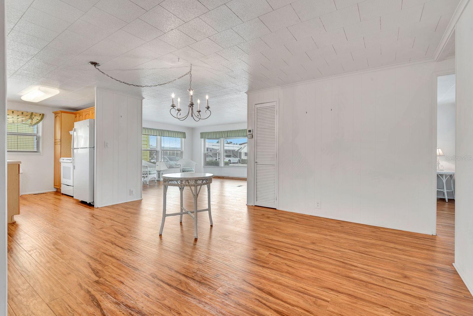 PALMA SOLA SHORES - Residential