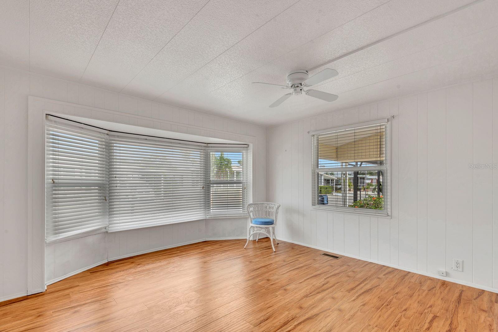 PALMA SOLA SHORES - Residential