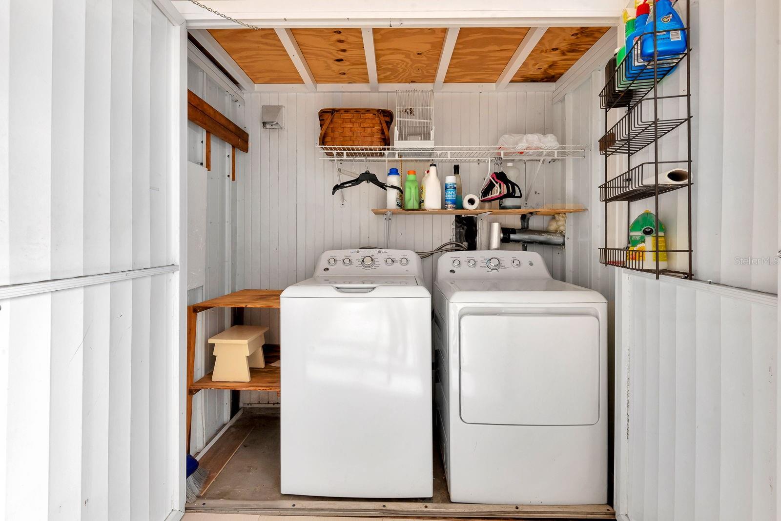 PALMA SOLA SHORES - Residential