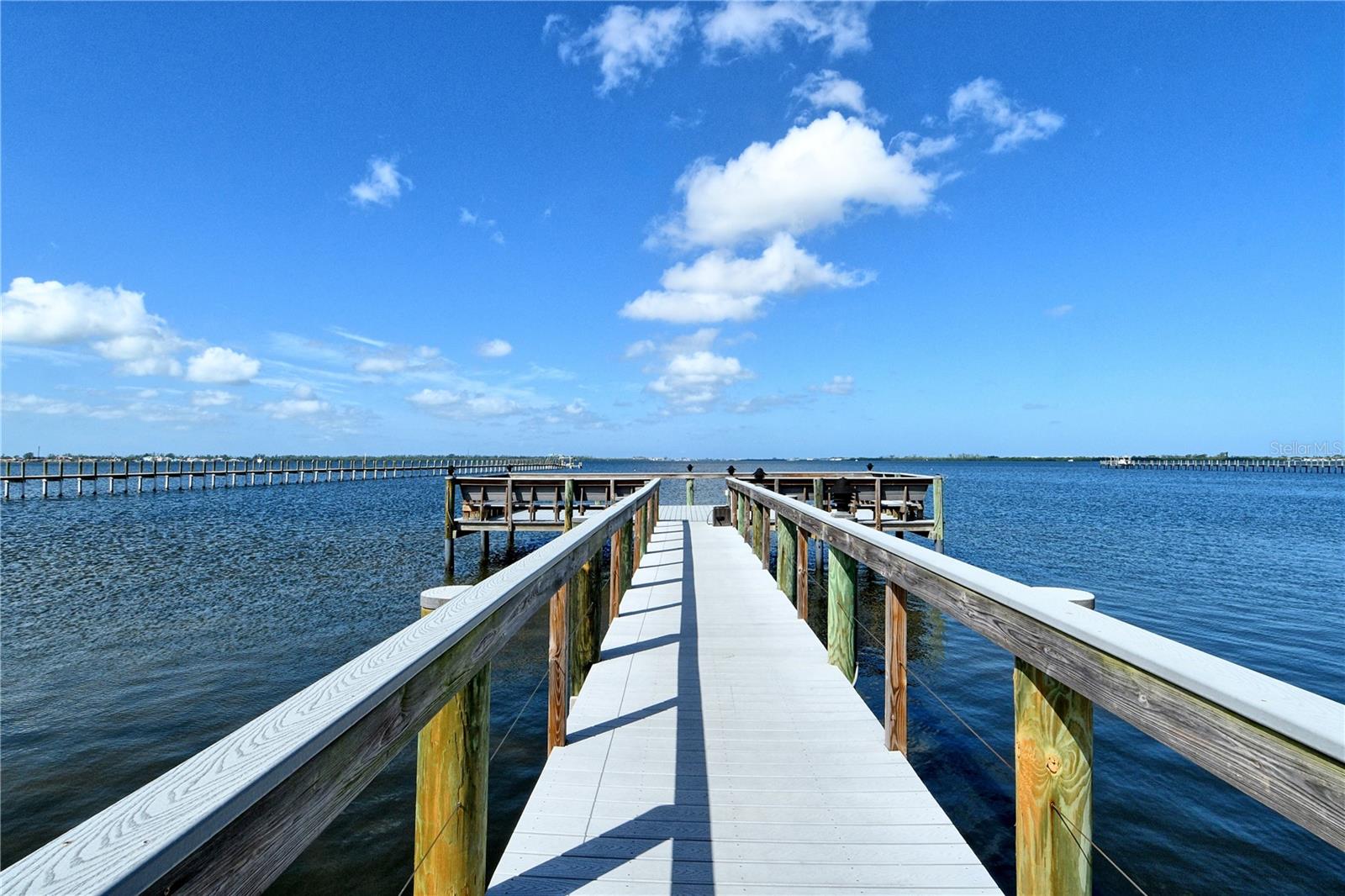 PALMA SOLA SHORES - Residential