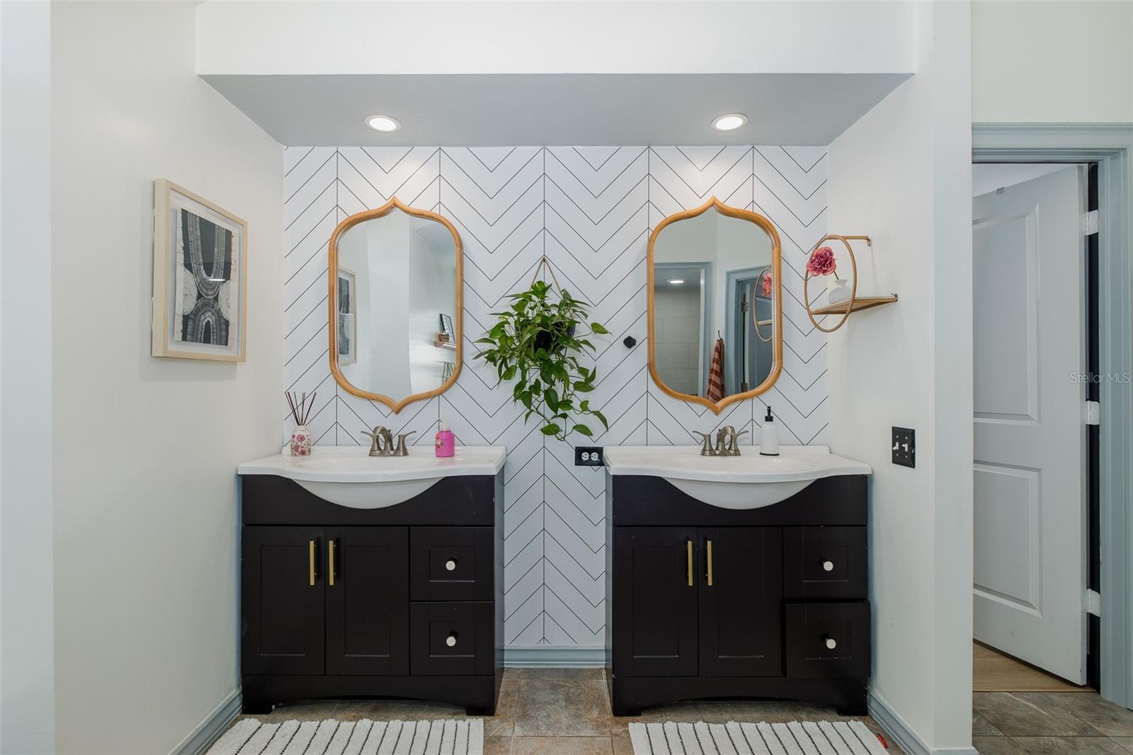 THE LAKES AT VAN DYKE FARMS - Residential