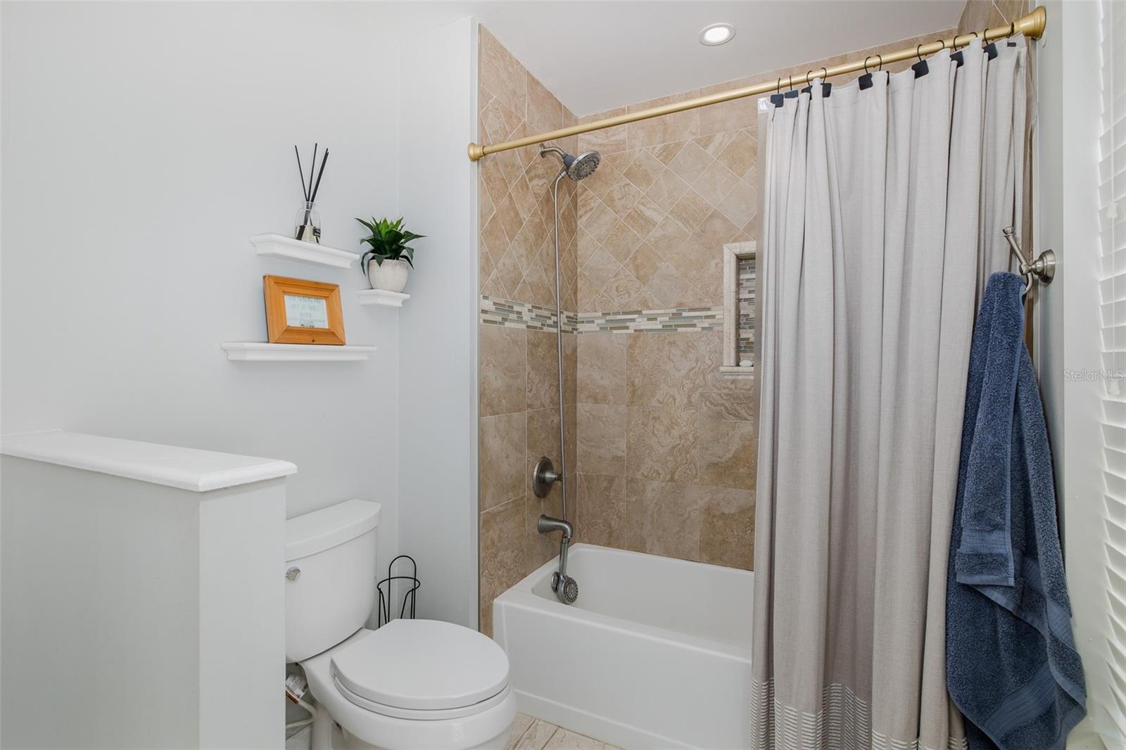 THE LAKES AT VAN DYKE FARMS - Residential