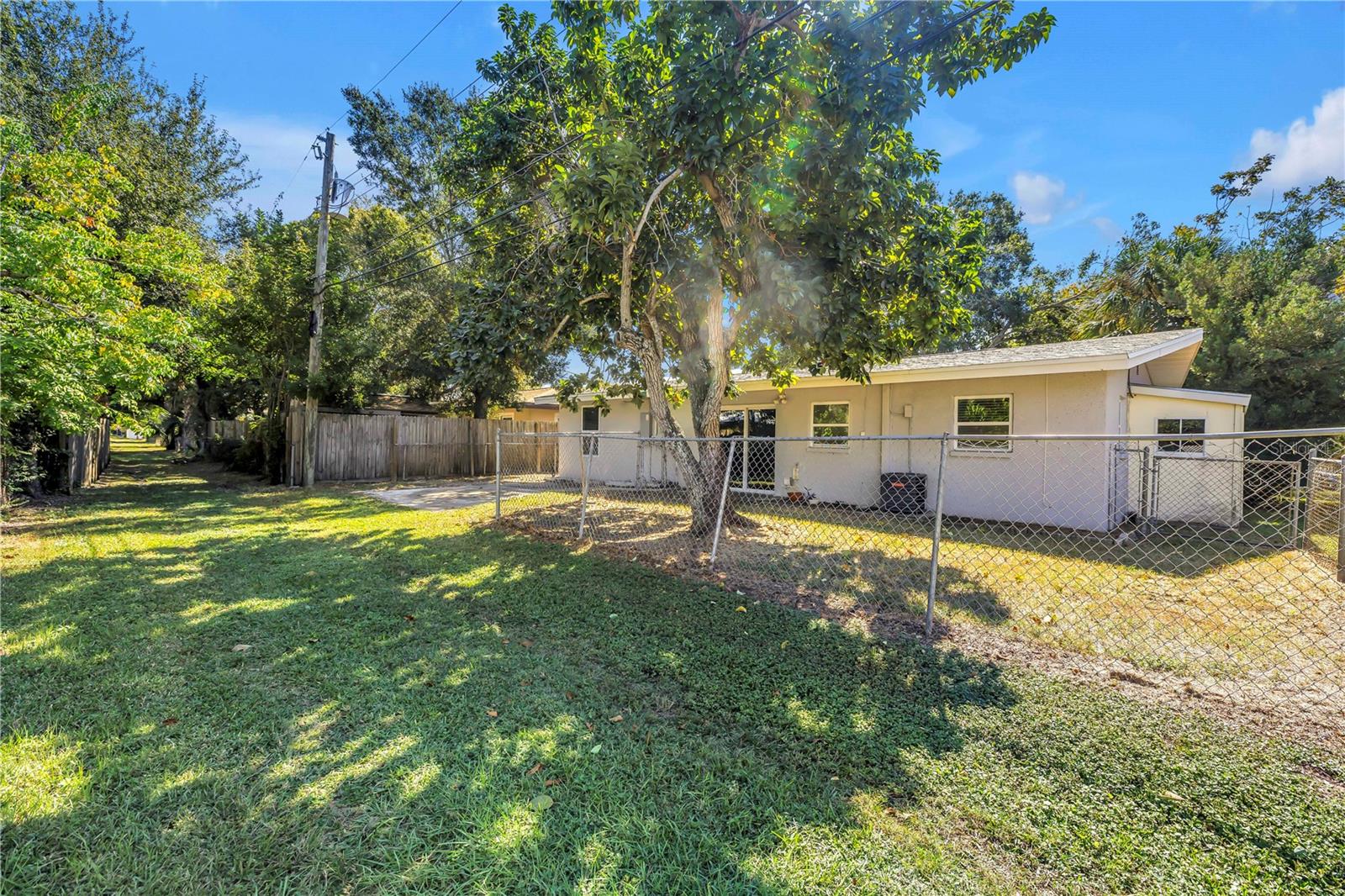 THUNDERBIRD HILL - Residential