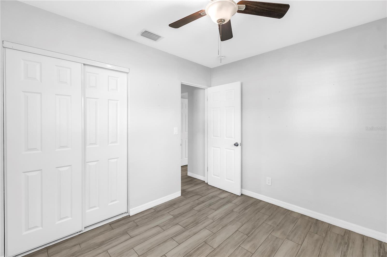 THUNDERBIRD HILL - Residential