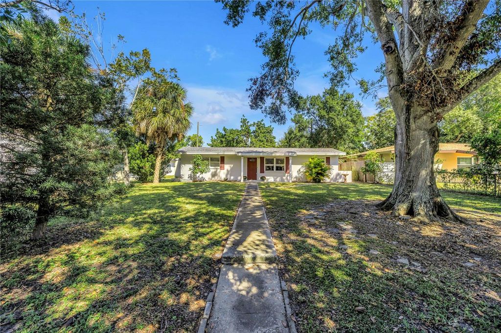 Photo of 3277 49th Avenue N, St Petersburg, FL 33714 (MLS # TB8440941)