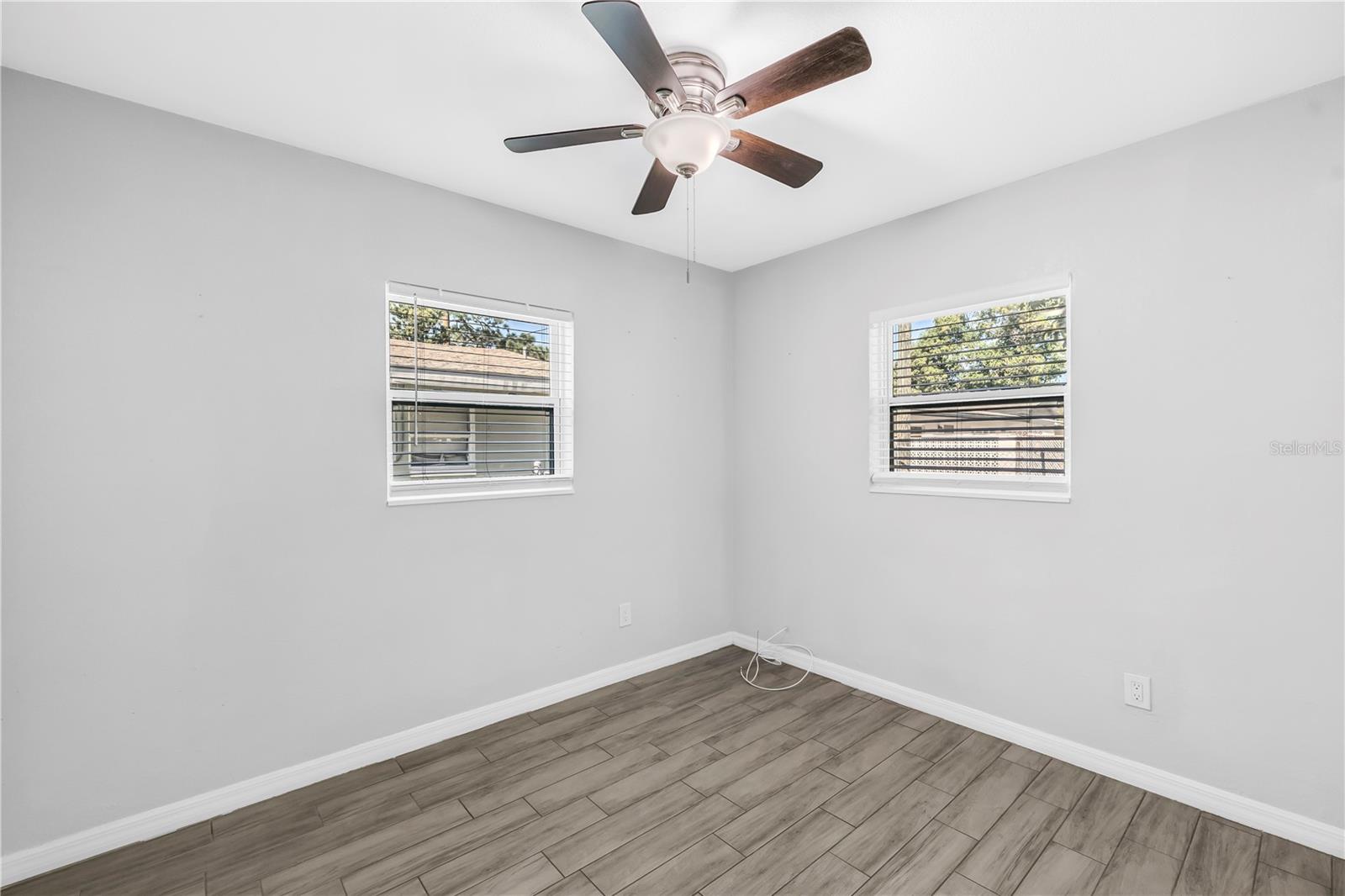 THUNDERBIRD HILL - Residential