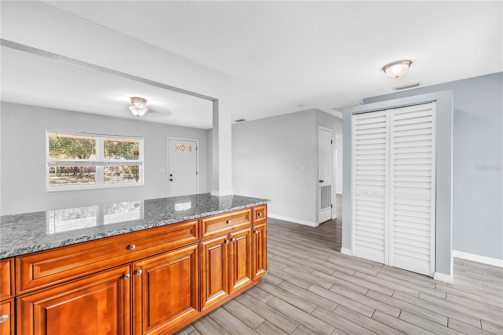 THUNDERBIRD HILL - Residential