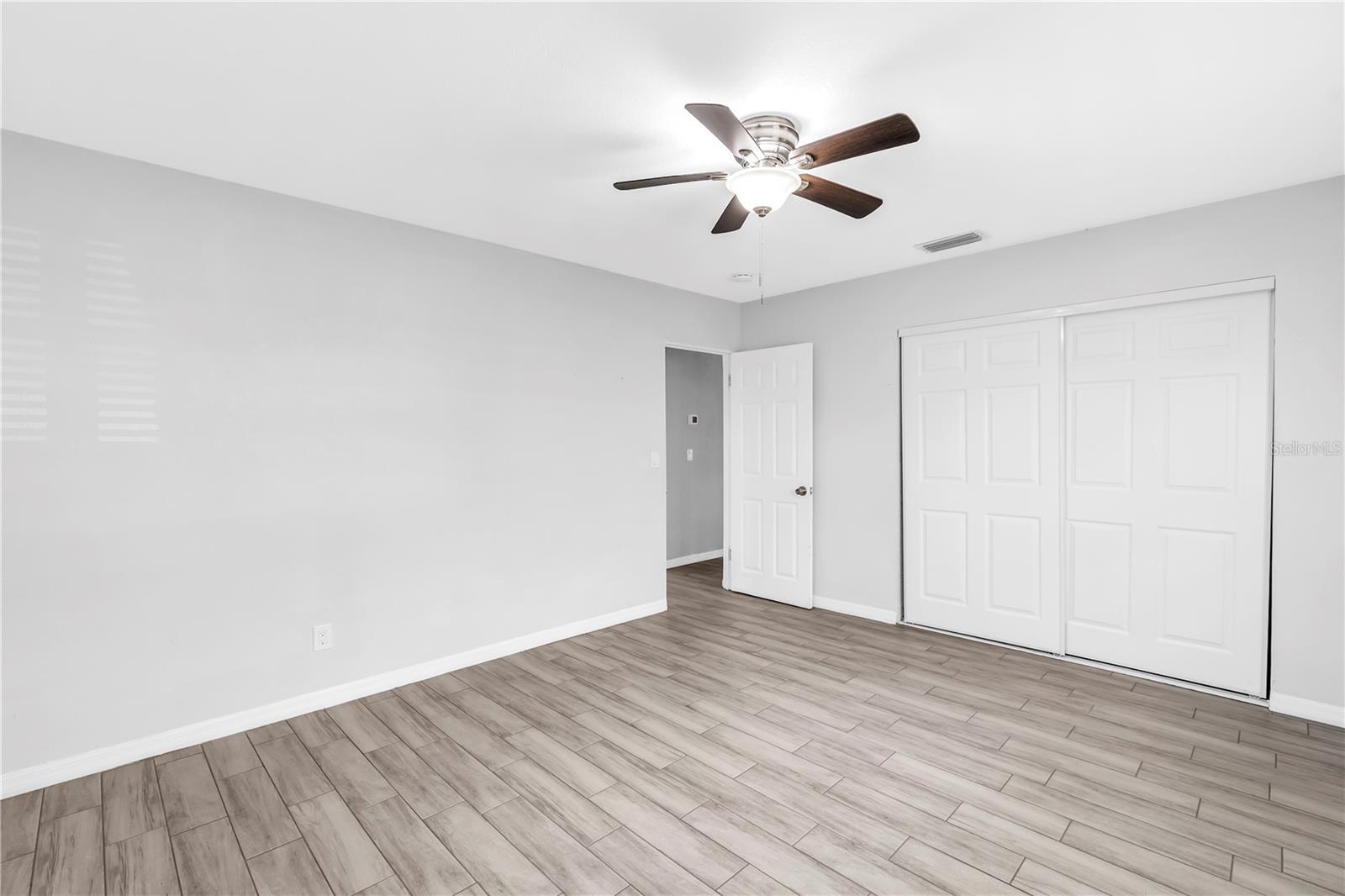 THUNDERBIRD HILL - Residential