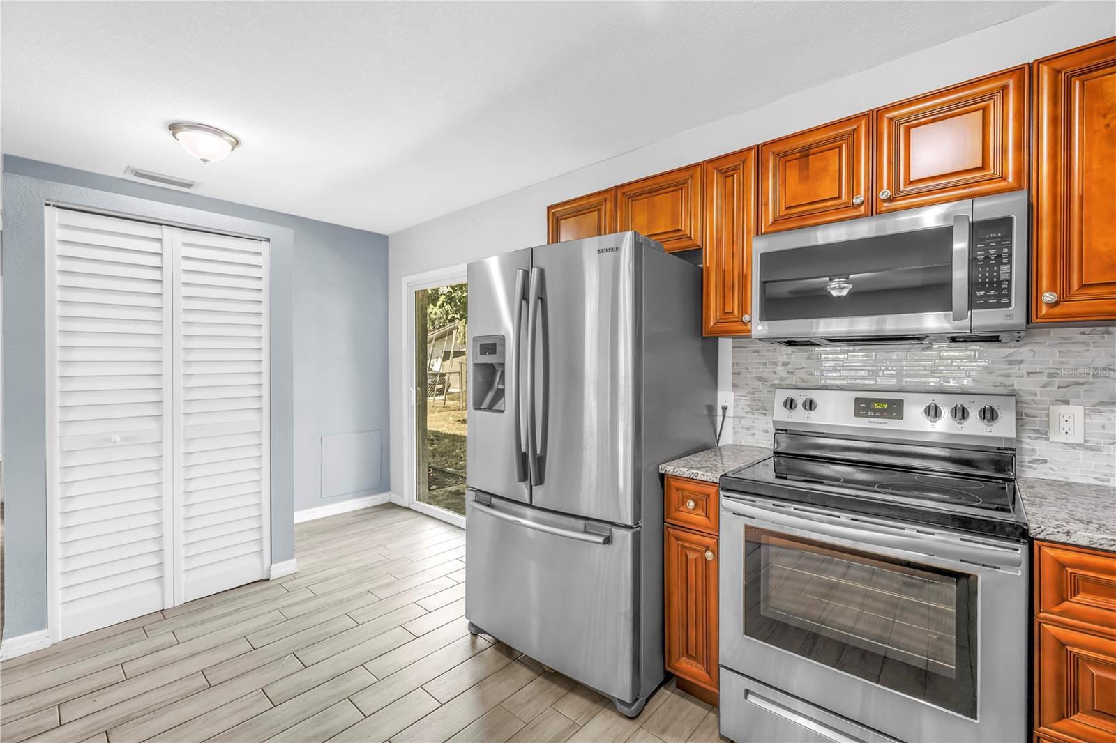 THUNDERBIRD HILL - Residential