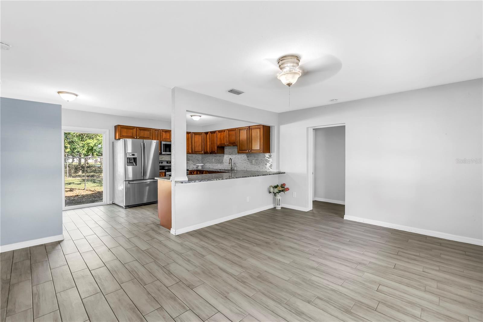 THUNDERBIRD HILL - Residential