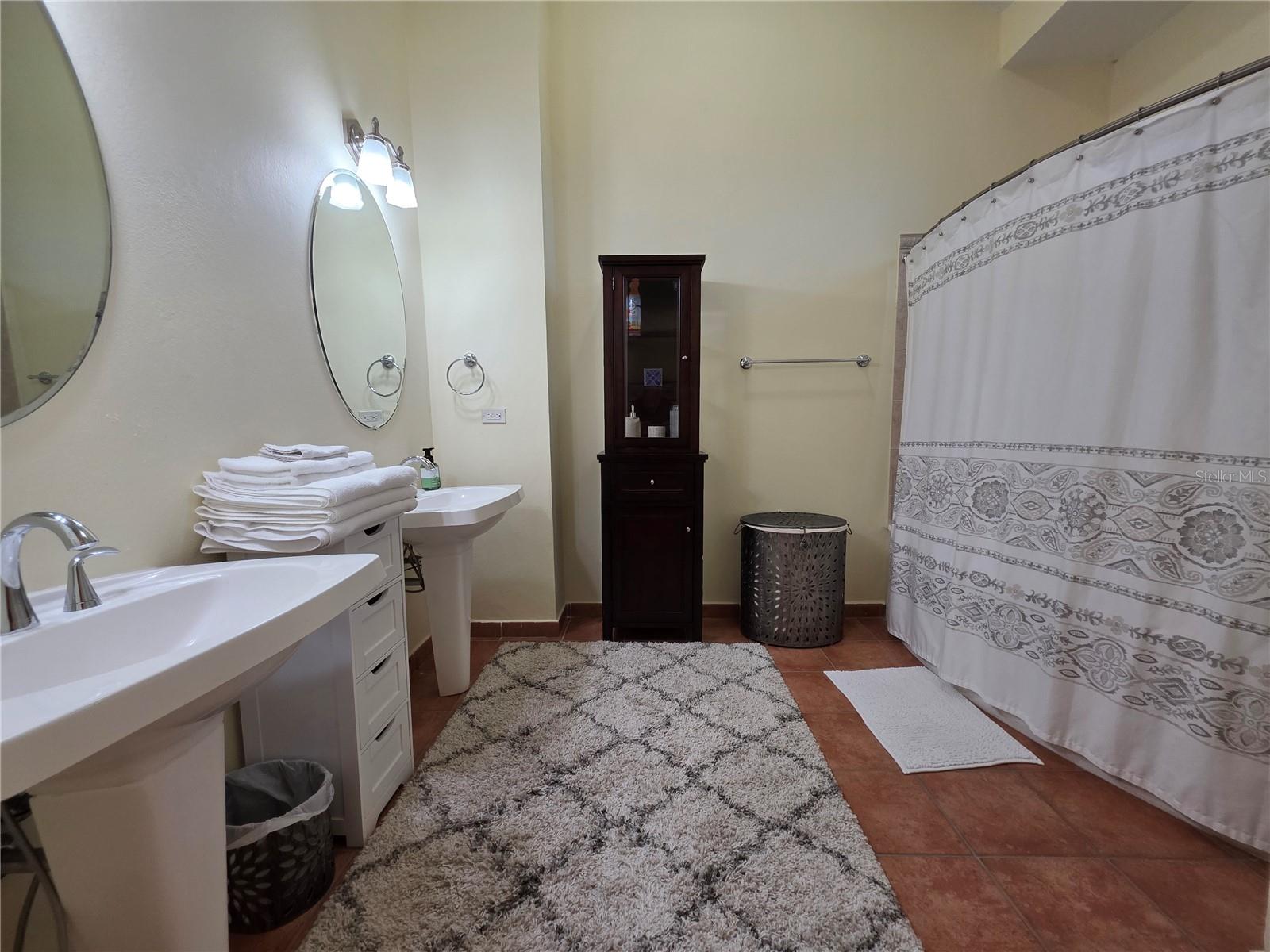 RIO MAR VILLAGE - Residential Lease