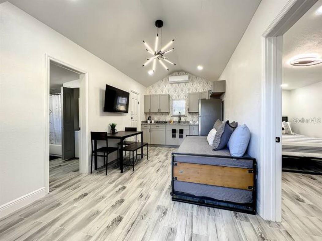 CLOVER HEIGHTS - Residential Income