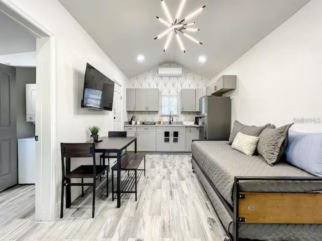 CLOVER HEIGHTS - Residential Income