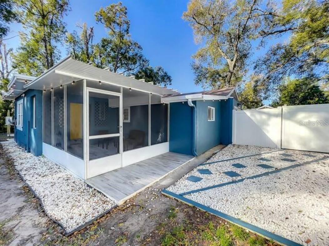 CLOVER HEIGHTS - Residential Income