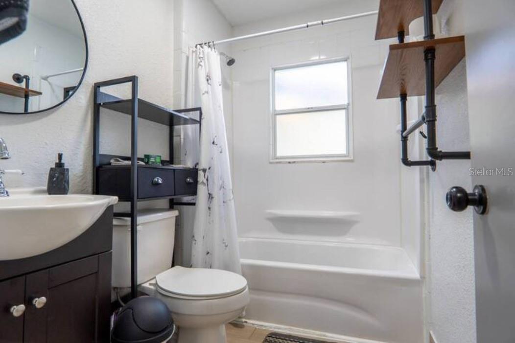 CLOVER HEIGHTS - Residential Income