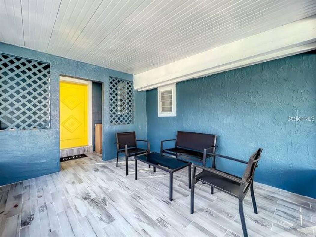 CLOVER HEIGHTS - Residential Income