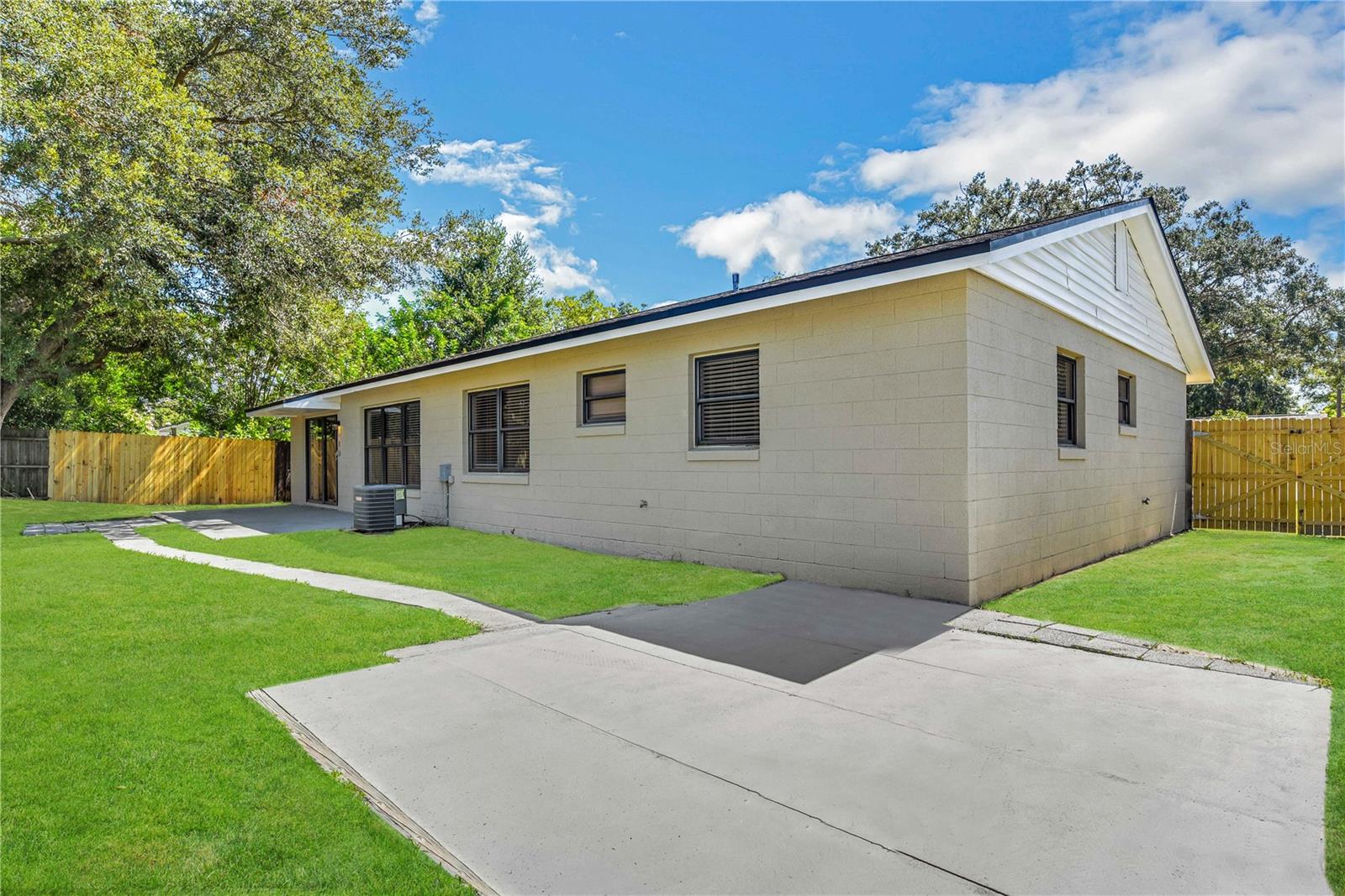 SUMMERSET NORTH SEC 5 - Residential Lease