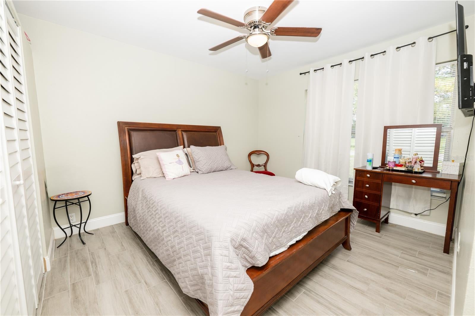 Casas a venda 3 - Jen Dantas 106 RED ROSE CIRCLE