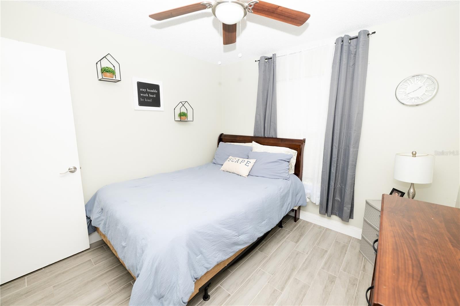 Casas a venda 2 - Jen Dantas 106 RED ROSE CIRCLE