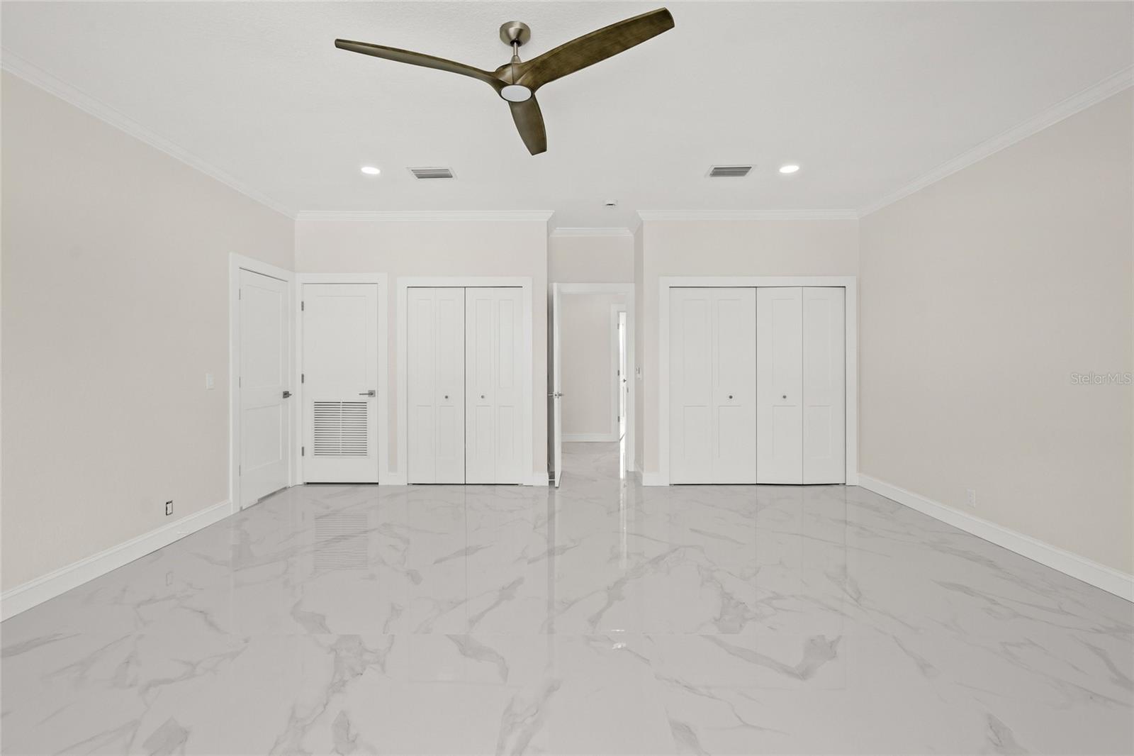 SECLUDED HARBOUR 02 - Residential Income