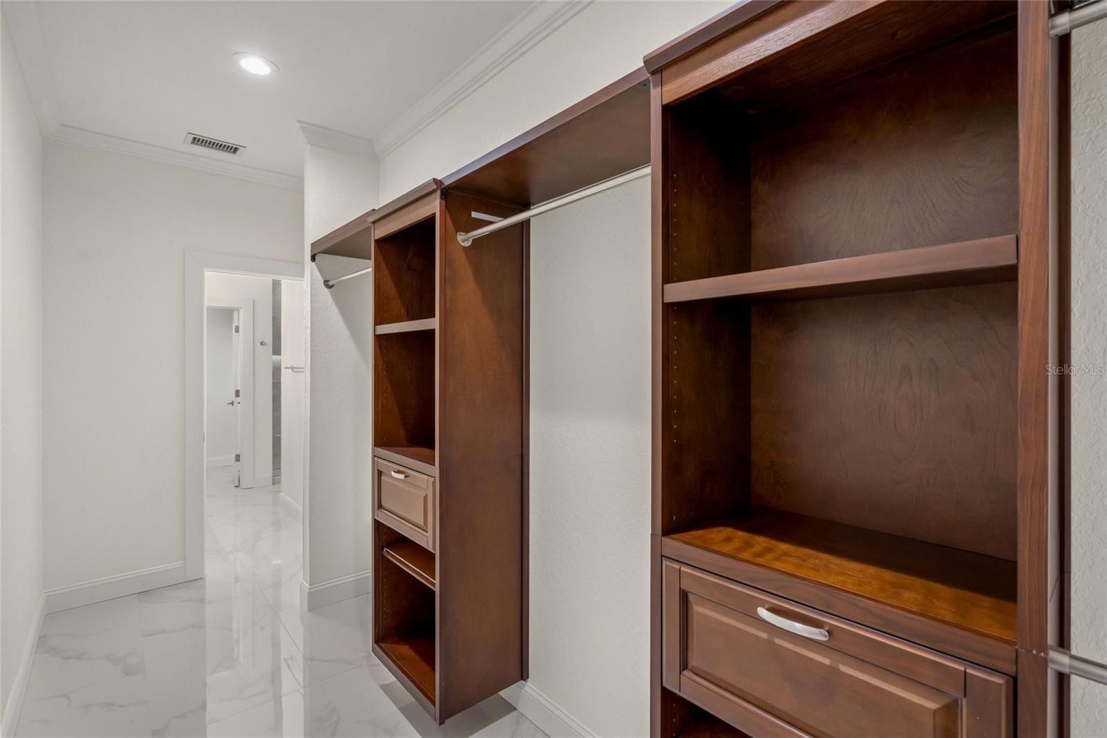 SECLUDED HARBOUR 02 - Residential Income