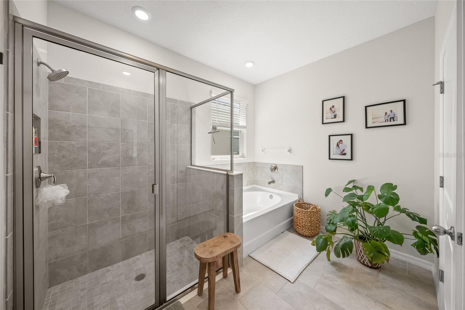 BAY LANDING - Residential