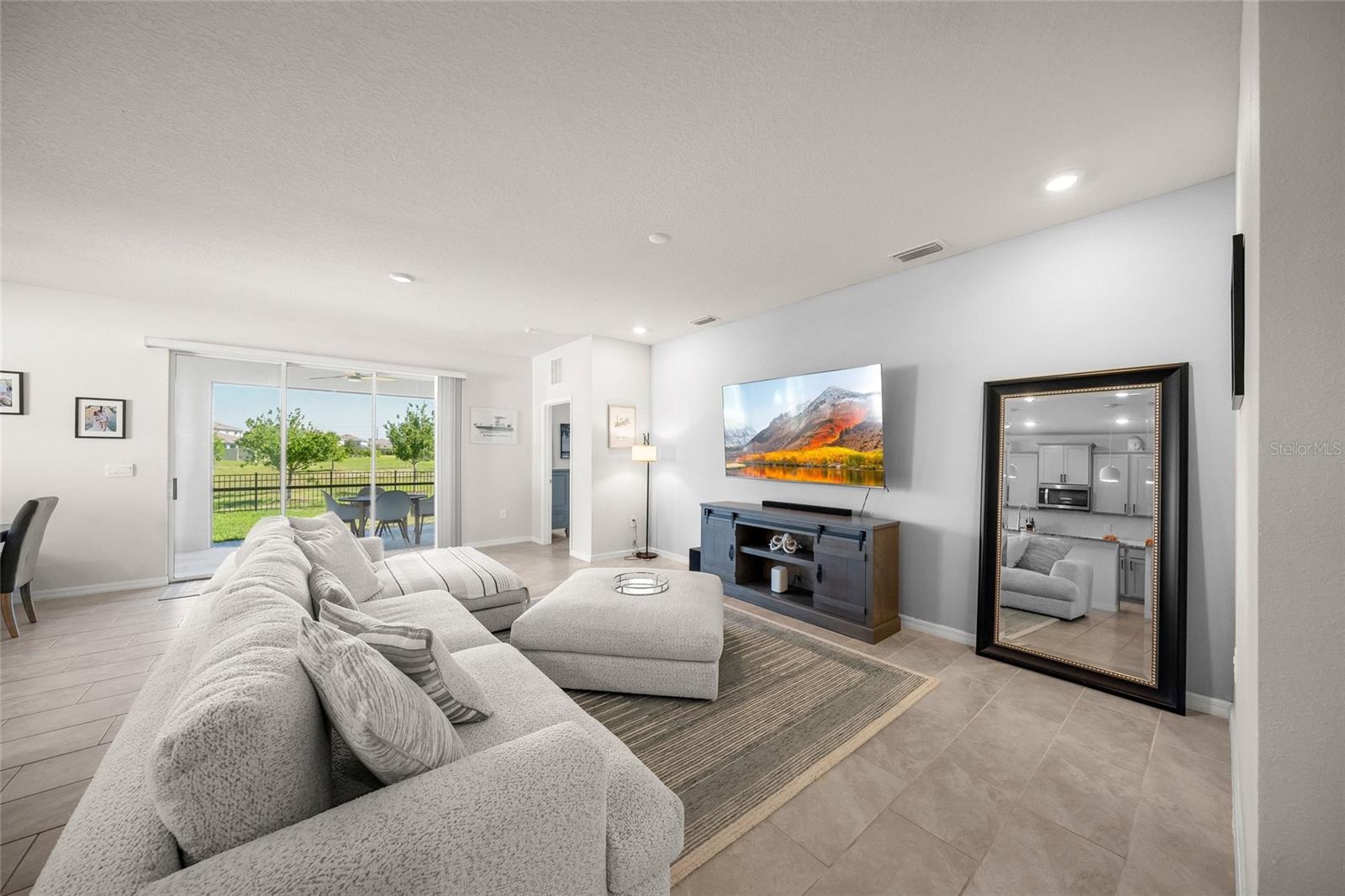 BAY LANDING - Residential