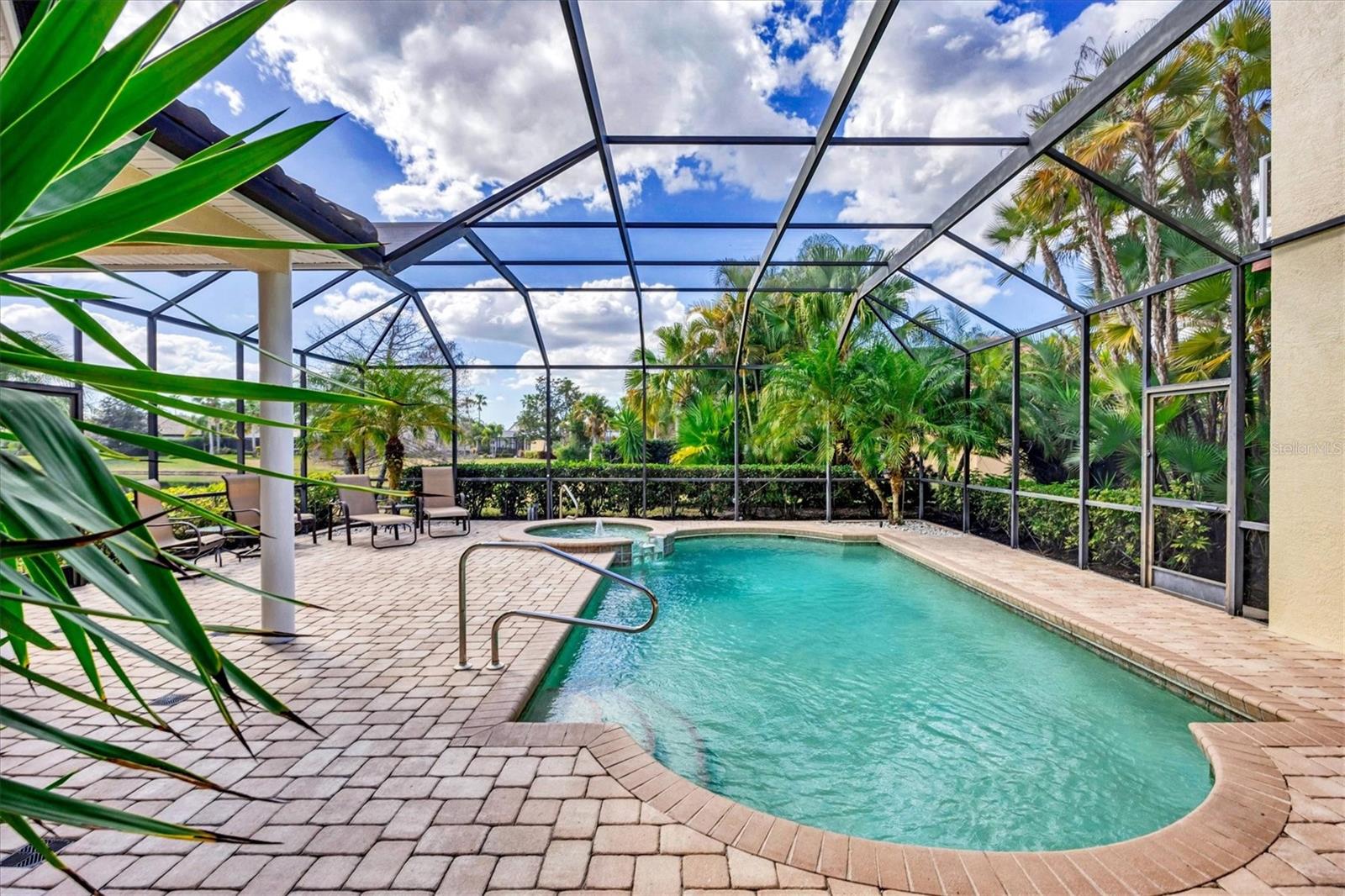 LAKEWOOD RANCH COUNTRY CLUB VILLAGE - Residential
