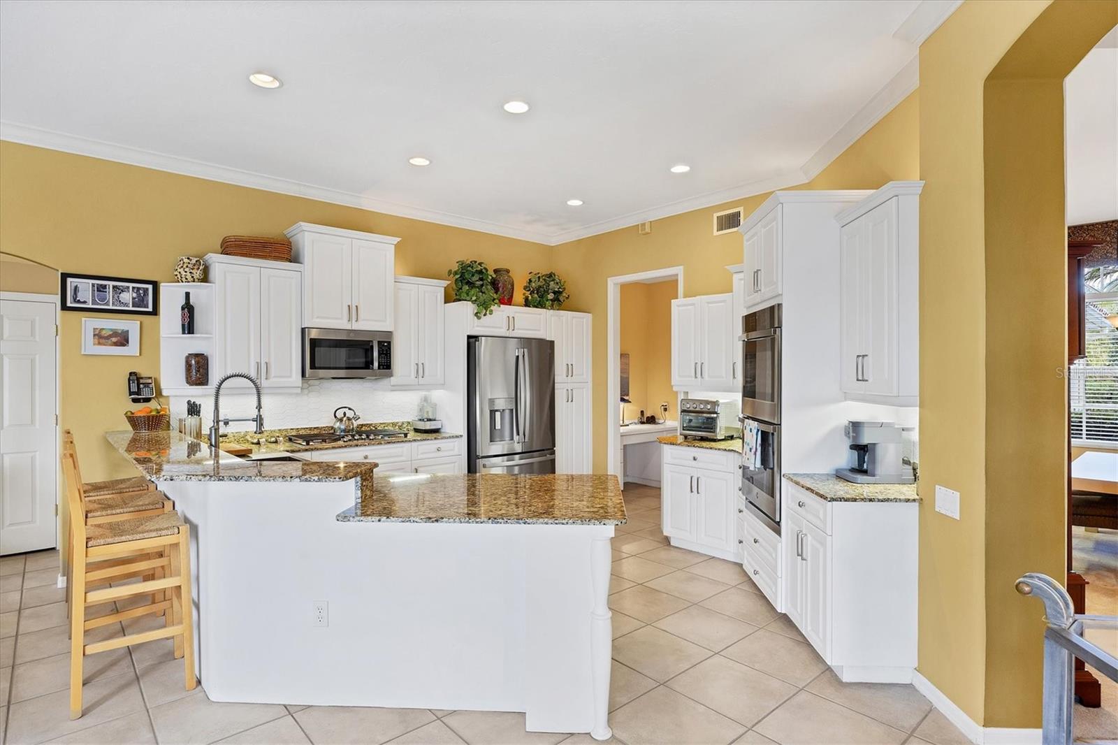 LAKEWOOD RANCH COUNTRY CLUB VILLAGE - Residential