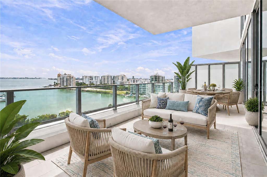 Photo of 1155 N Gulfstream Avenue #806, Sarasota, FL 34236 (MLS # A4702460)