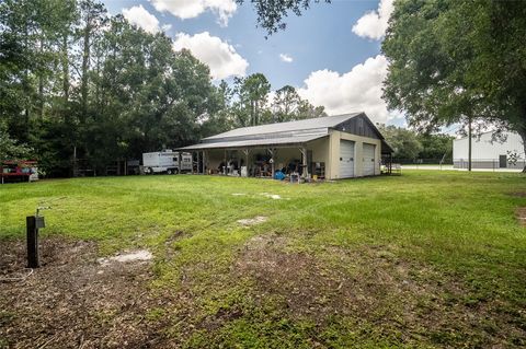 A home in WINTER HAVEN